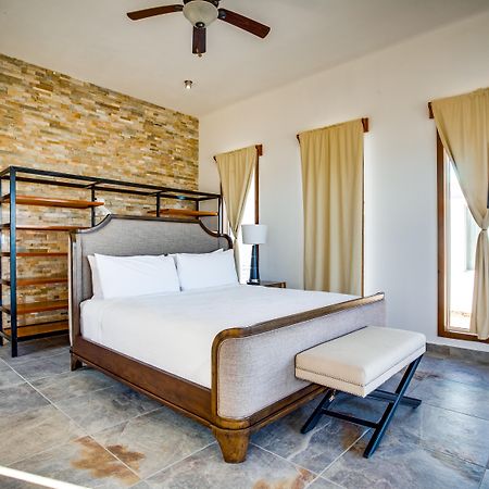 Turtle Island Resort Сан Педро Екстериор снимка