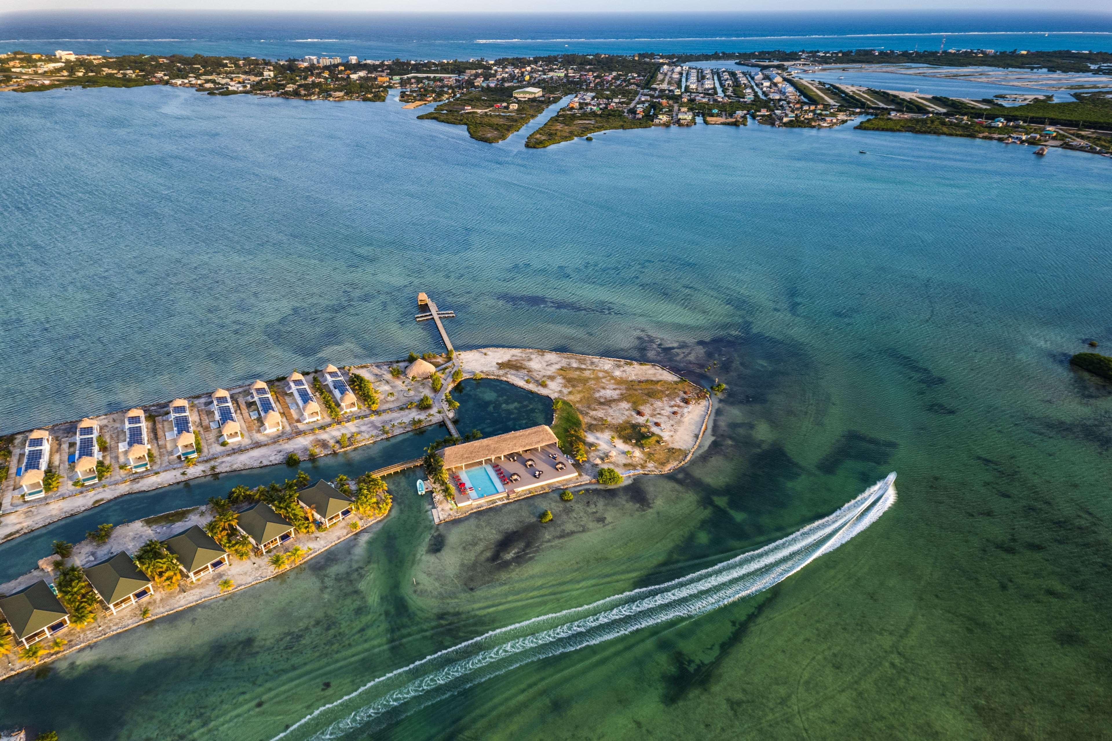 Turtle Island Resort Сан Педро Екстериор снимка