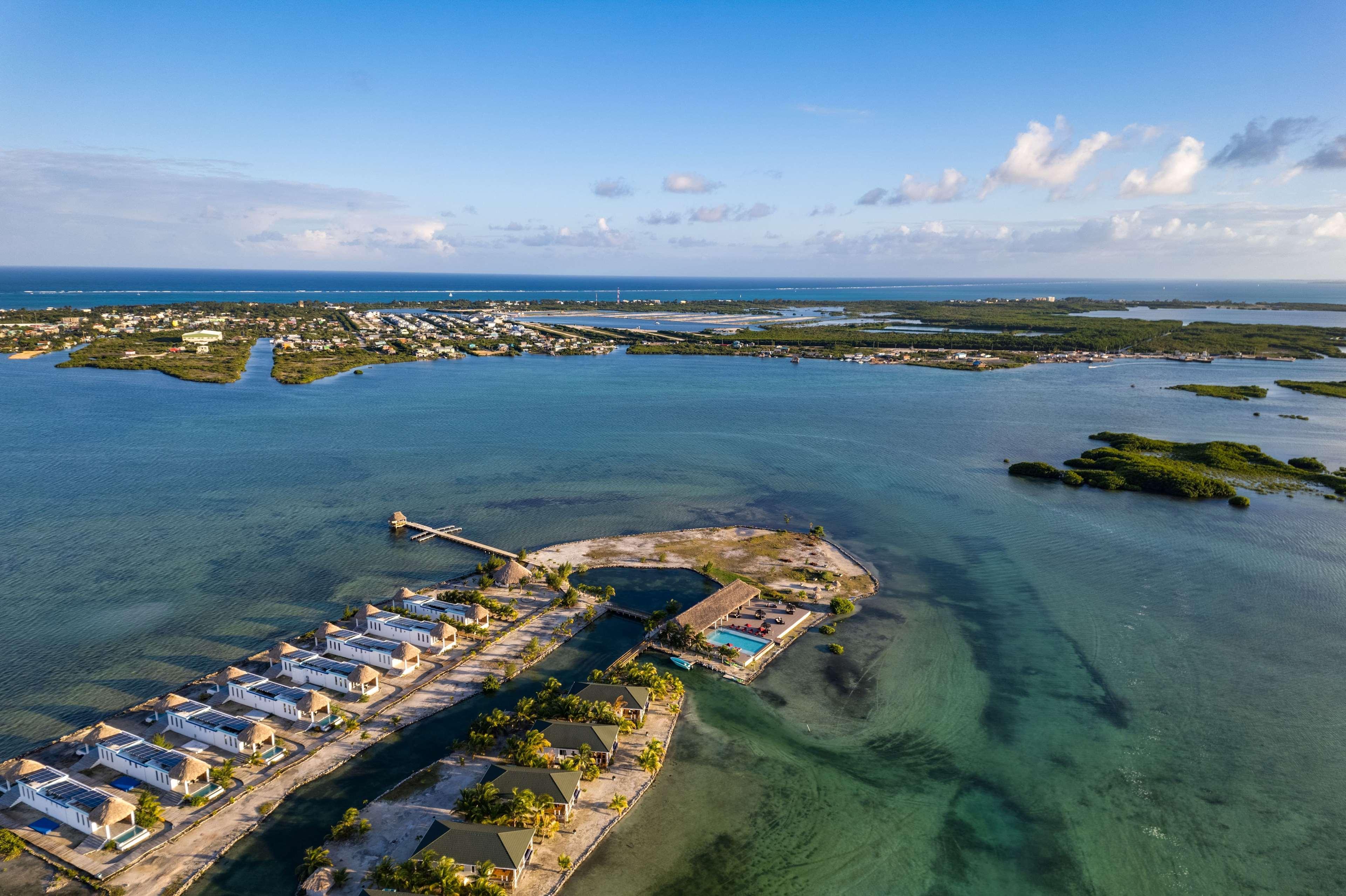 Turtle Island Resort Сан Педро Екстериор снимка