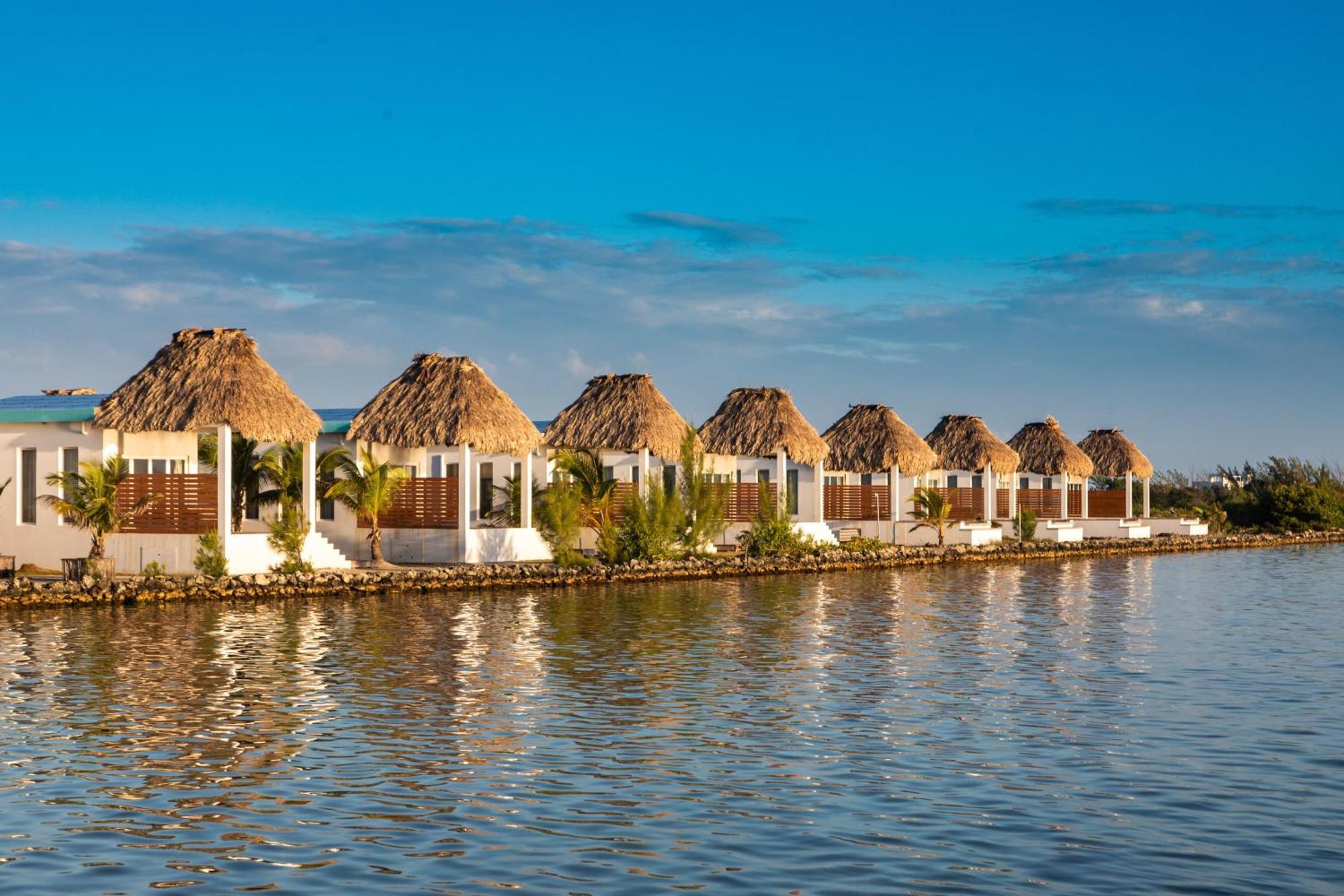 Turtle Island Resort Сан Педро Екстериор снимка